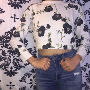 Cropped Floral sweater